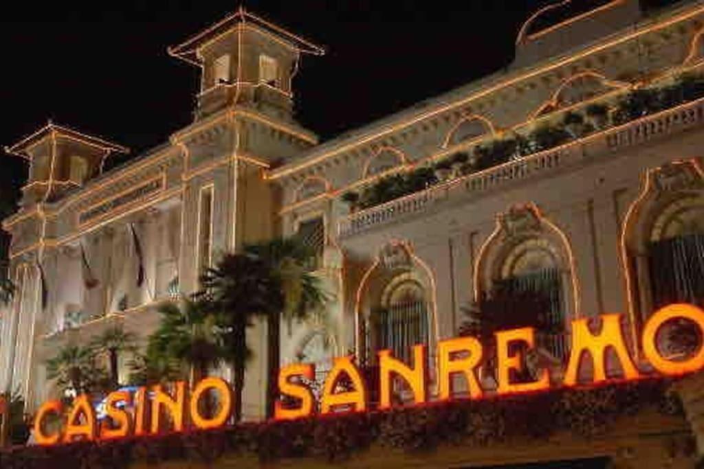 Appartamento Di Charme Nel Cuore Di San Remo Exterior foto
